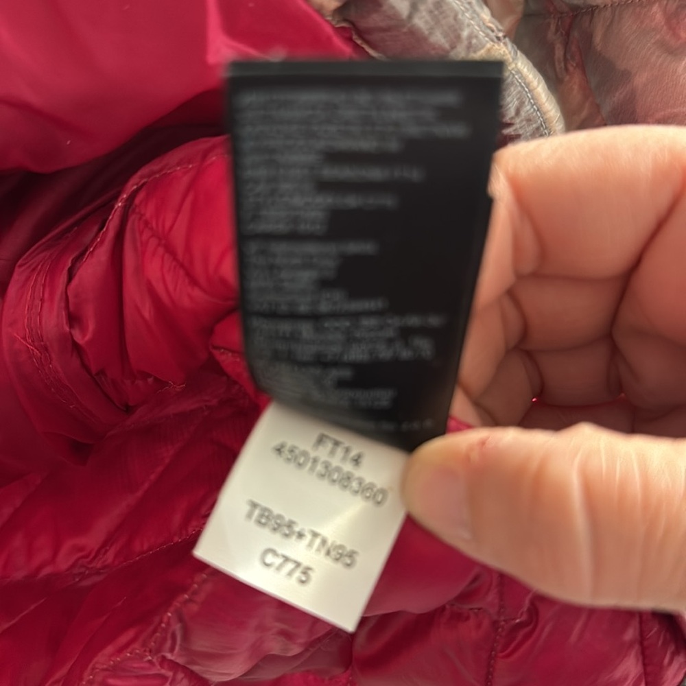 The North Face Gray and Cream Camo Puffer Jacket with Quilted Design - Picture 5 of 5